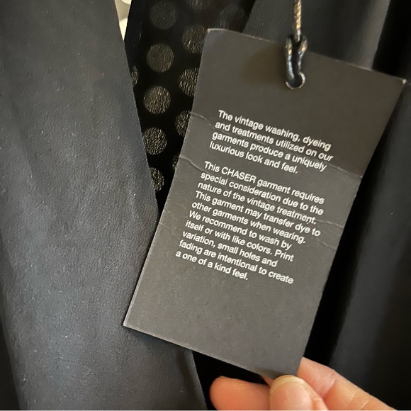 Chaser Surplice Romper with Ruffled Sleeves and Hems Size Medium in Black NWT - Picture 5 of 12